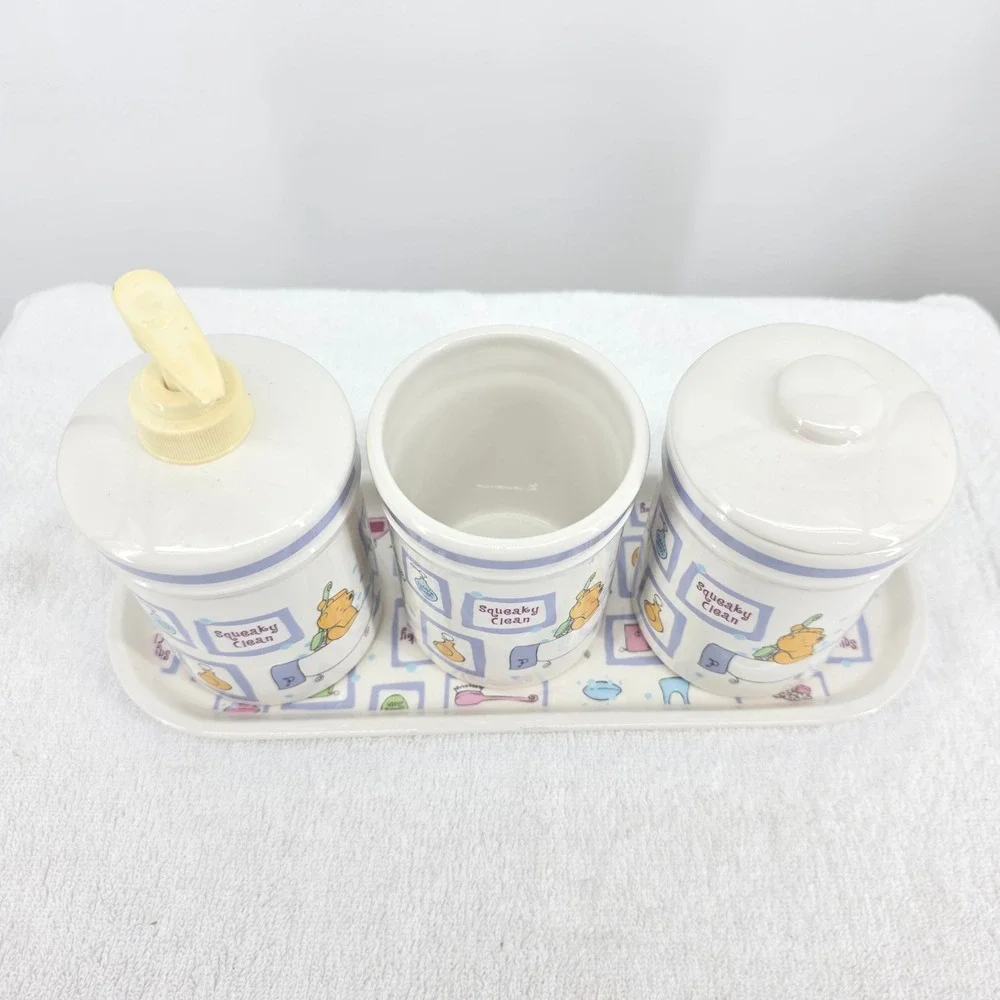 Disney Winnie the Pooh Squeaky Clean Ceramic Bathroom Set 4pc Tray Dispenser Jar
